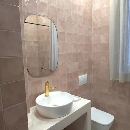 Drymadhes & Appartments Himare