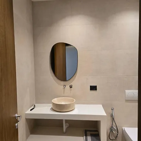 Drymadhes & Appartments Himare